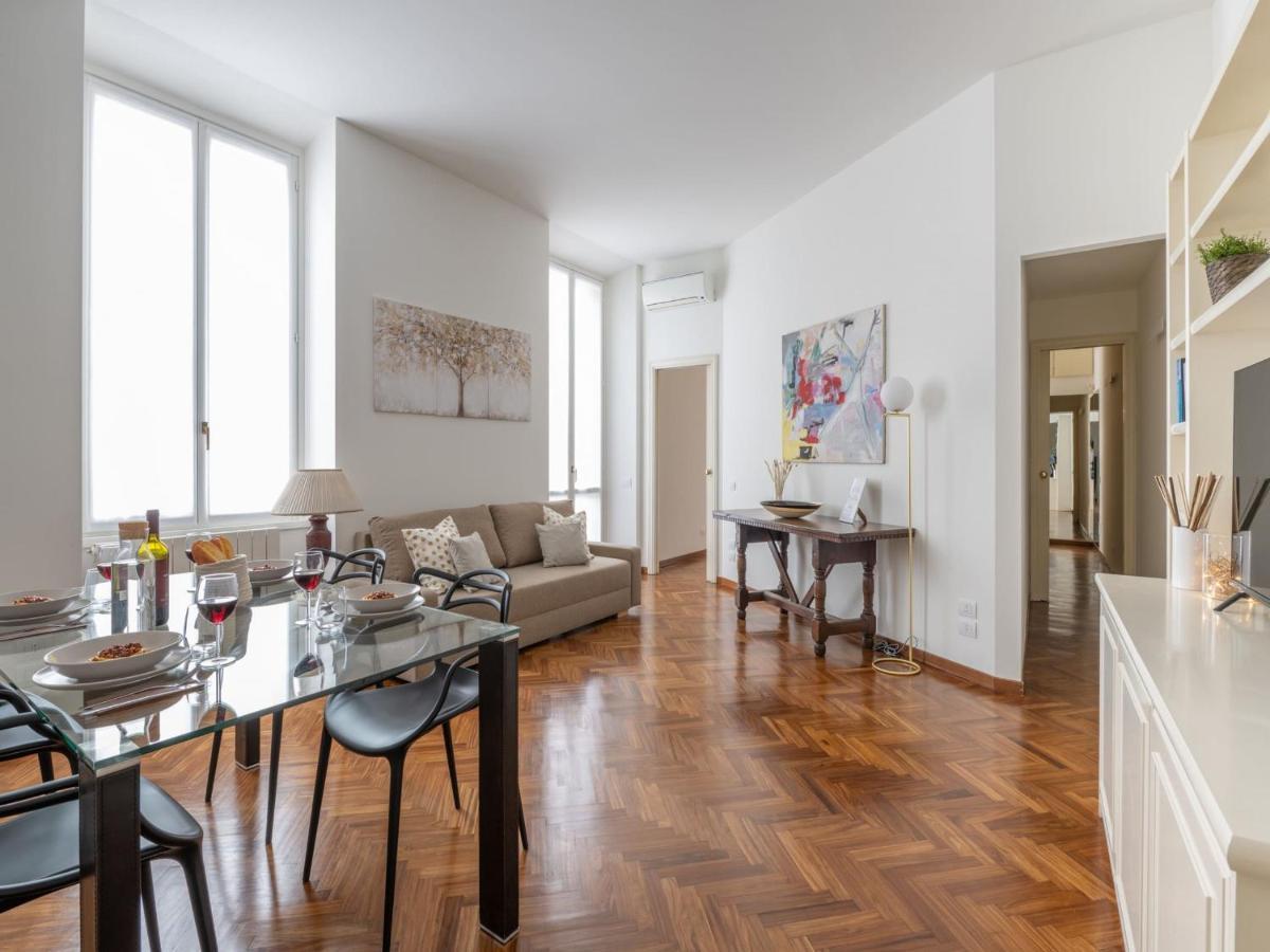 The Best Rent - Gorgeous Two-Bedroom Apartment In Porta Nuova District Μιλάνο Εξωτερικό φωτογραφία