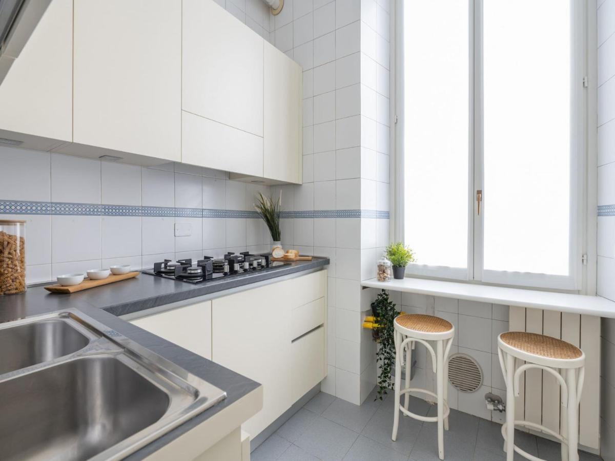 The Best Rent - Gorgeous Two-Bedroom Apartment In Porta Nuova District Μιλάνο Εξωτερικό φωτογραφία